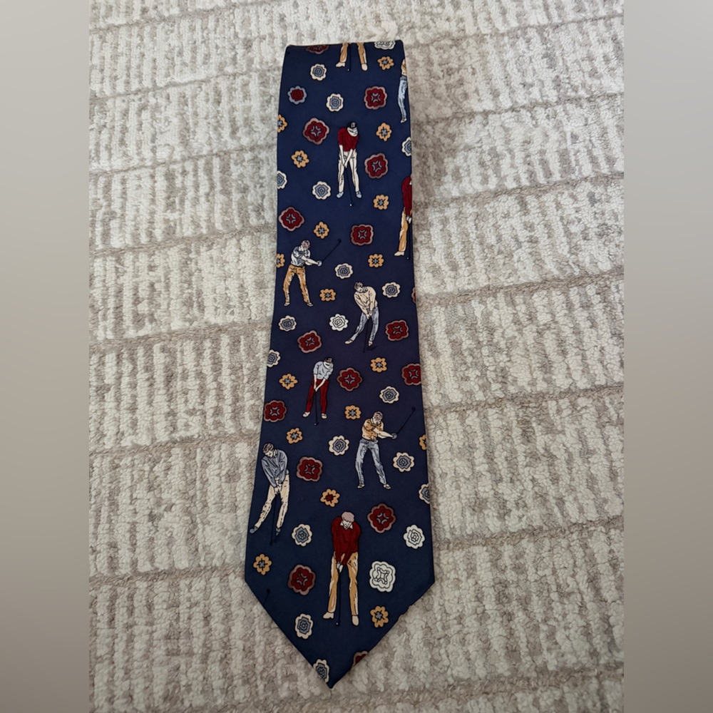 Oscar de la Renta couture neckwear collection Silk golfer Patterned Tie